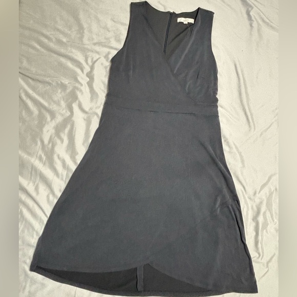 NWOT Ann Taylor LOFT Crossover V-Neck Faux Wrap Sandwashed Charcoal Dress SZ 12 - Picture 7 of 9